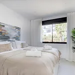 2 Bedroom @estepona Hills With Sea View!