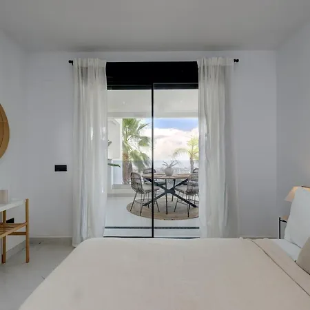 Lejlighed 2 Bedroom @estepona Hills With Sea View! *