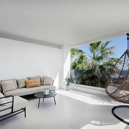 Lejlighed 2 Bedroom @estepona Hills With Sea View! *