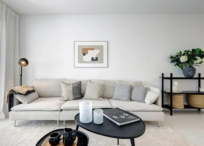 2 Bedroom @estepona Hills With Sea View! 아파트 에스테포나