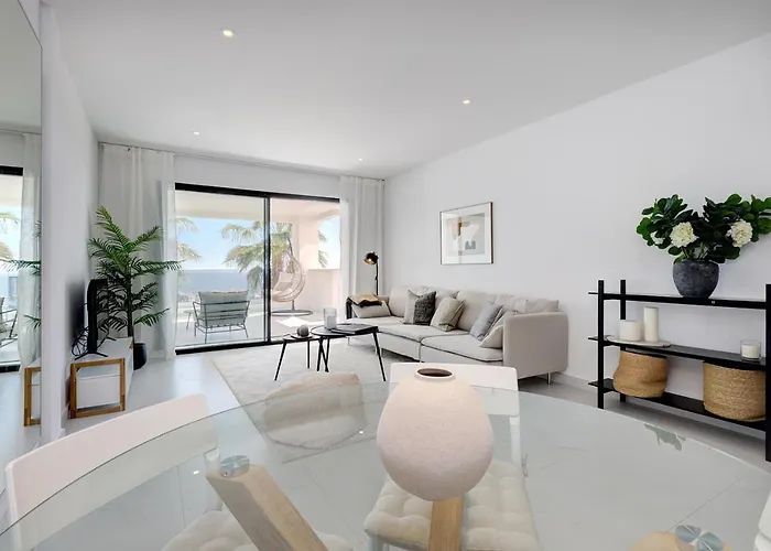 아파트 2 Bedroom @estepona Hills With Sea View! 에스테포나