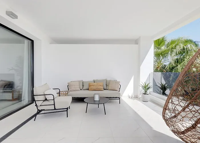 2 Bedroom @estepona Hills With Sea View! 아파트