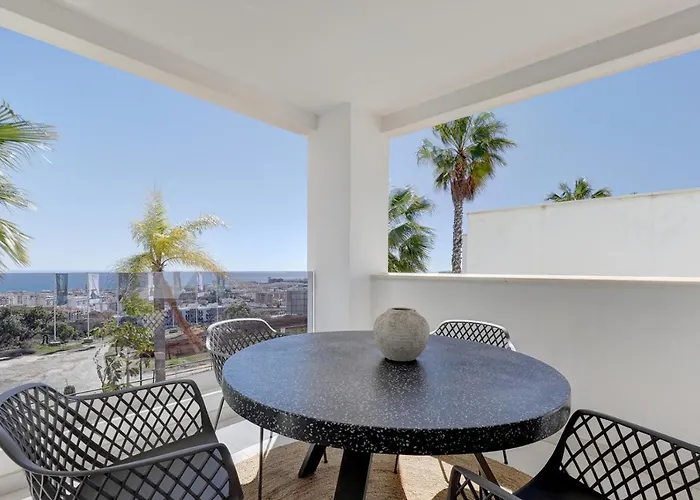 아파트 2 Bedroom @estepona Hills With Sea View! 에스테포나