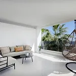 アパート 2 Bedroom @estepona Hills With Sea View! *