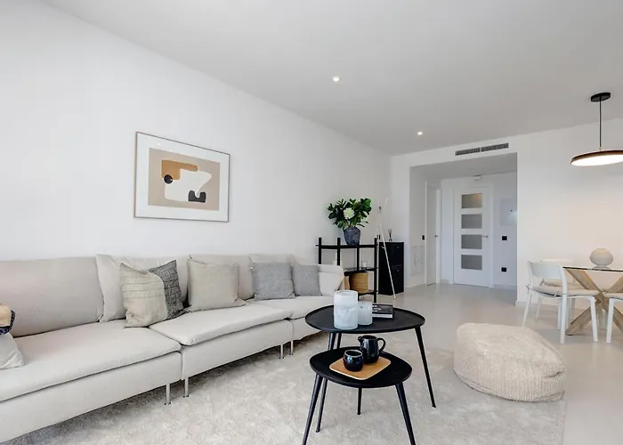 2 Bedroom @estepona Hills With Sea View! Lägenhet Estepona